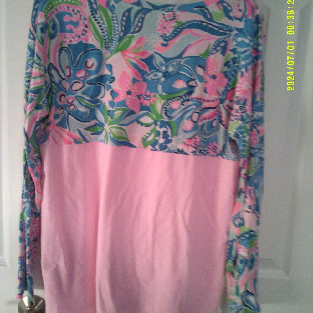 Lilly Pulitzer Finn Shirt Womens M Floral Yoke & Sleeves/ Pink Bottom